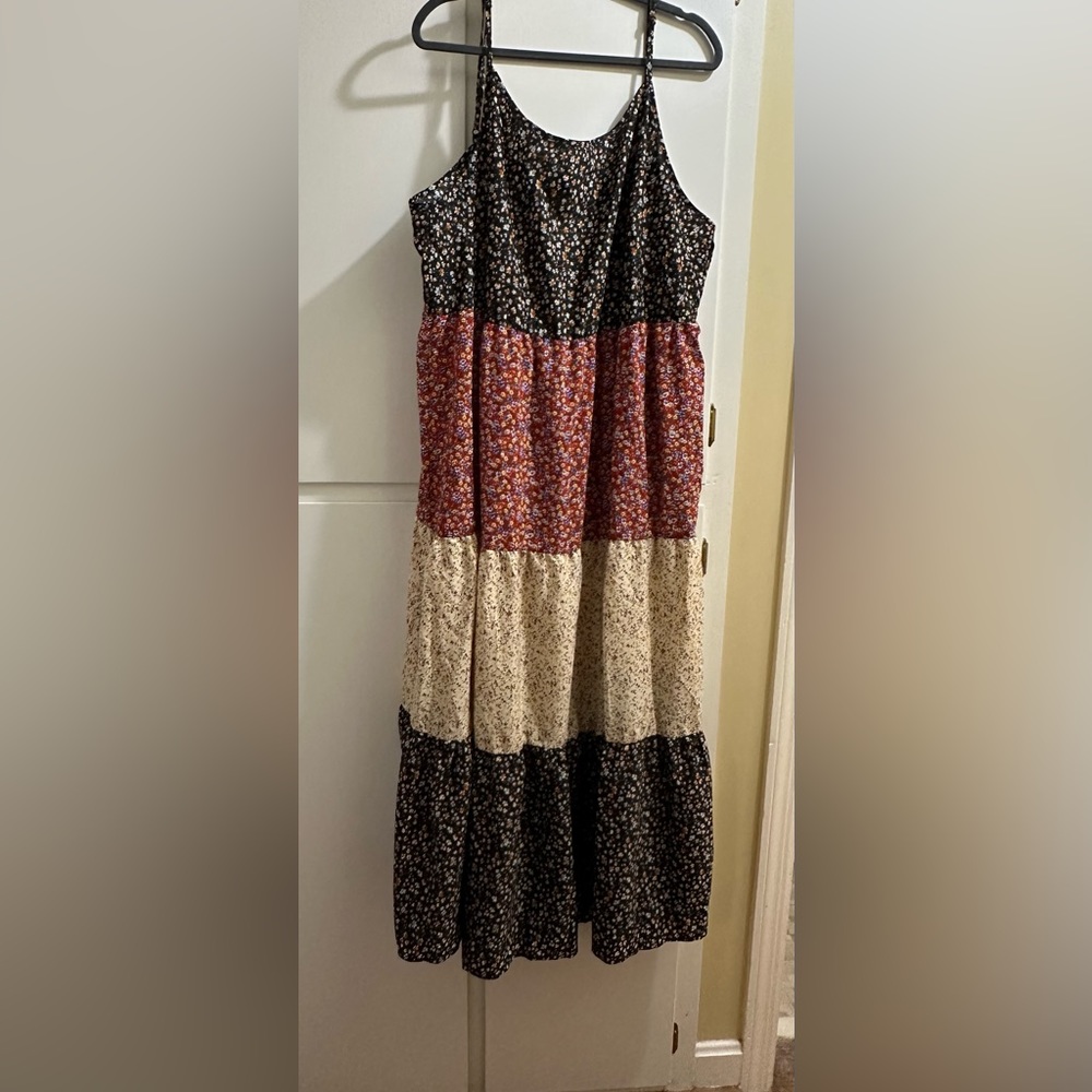 Shein sz 28/30 tiered maxi dress w/adjustable straps